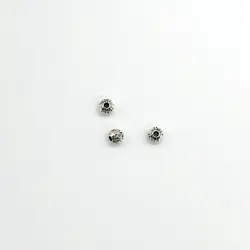 Kovový korálek ornament 4mm